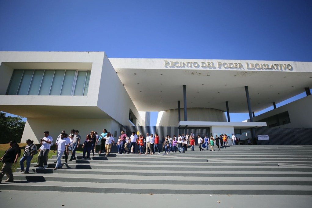 Simulacro de protección civil en el Congreso del Estado logra evacuación en 7 minutos