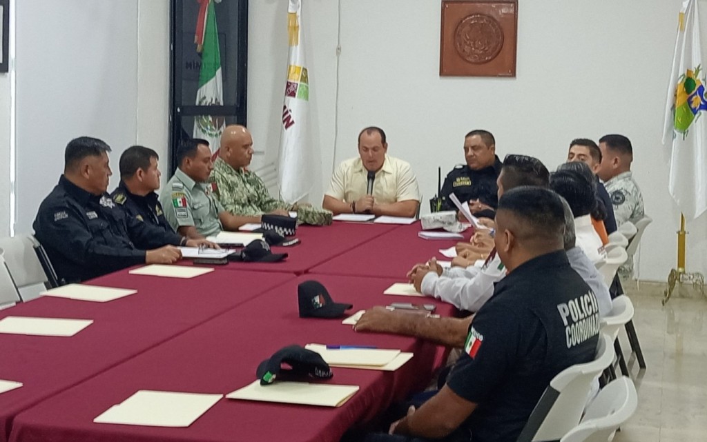 Fructífera sesión de la mesa de la paz, en Tizimín