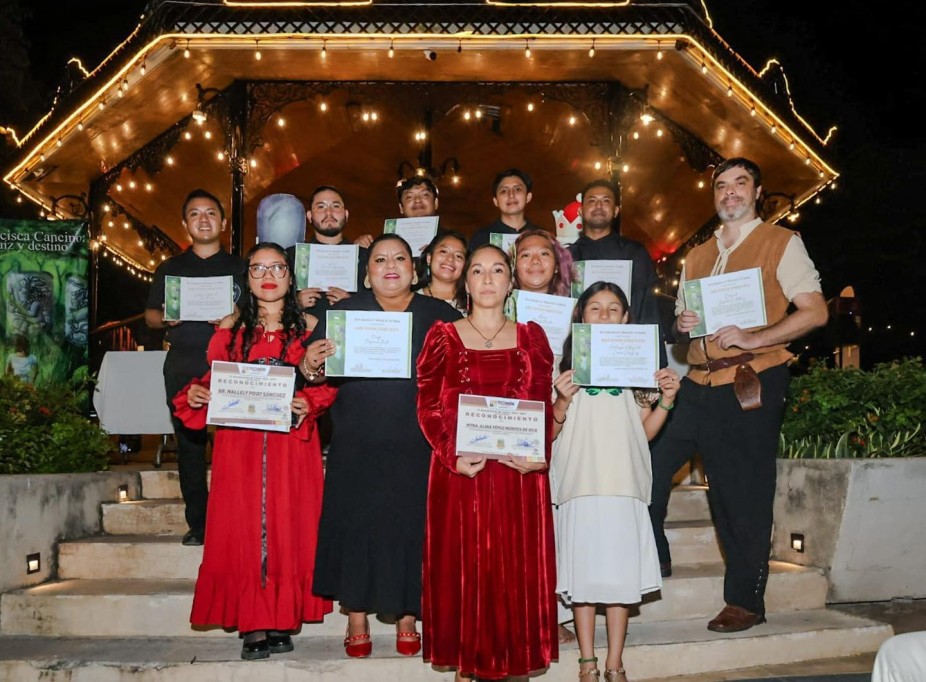 Colectivo de escritores tizimileños cierran ciclo literario