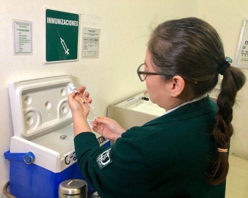 Exhorta IMSS a mantener actualizados esquemas de vacunación