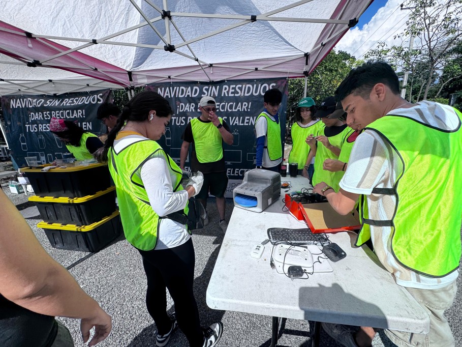 Trueque “Navidad sin residuos” reúne 334.1 kg de reciclables y 294 electrónicos
