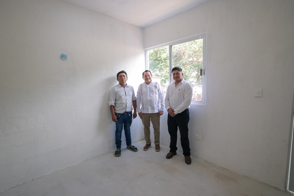 Gobernador Joaquín Díaz Mena supervisa obras de vivienda del programa Construyendo Bienestar