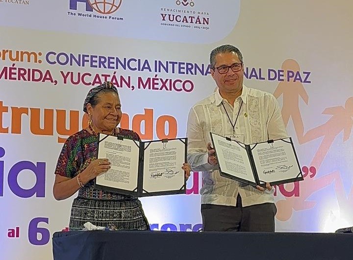 Pide Rigoberta Menchú a jóvenes yucatecos a que reconozcan sus identidades