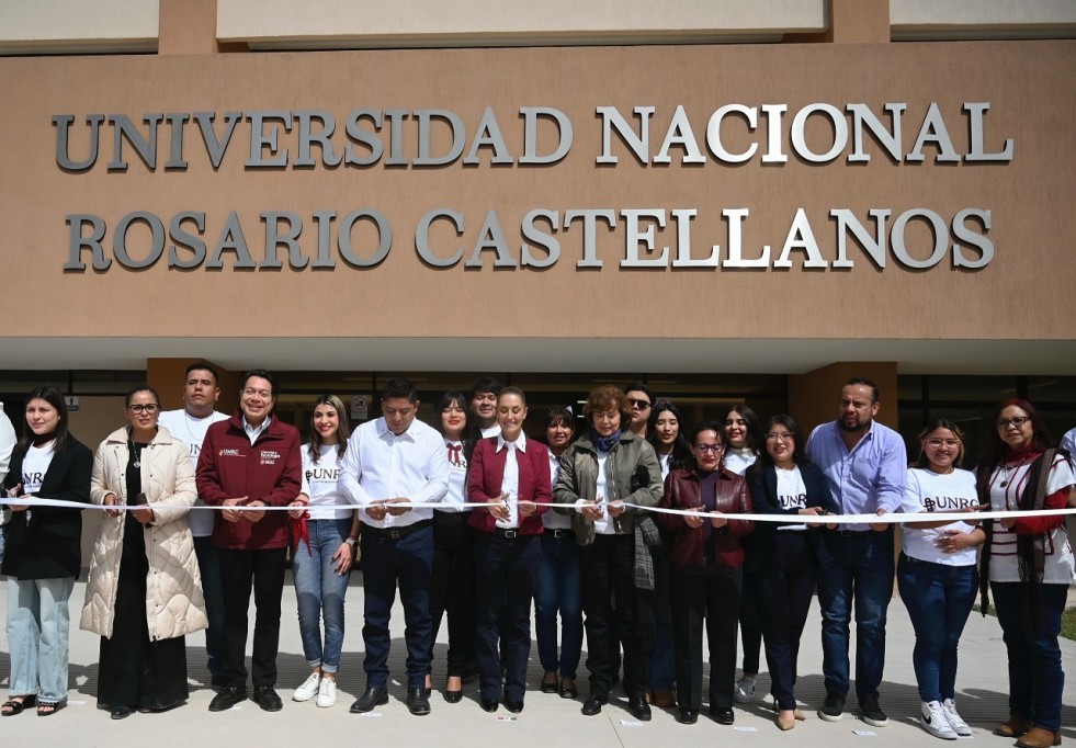 Todos los estudiantes de la Rosario Castellanos recibirán beca