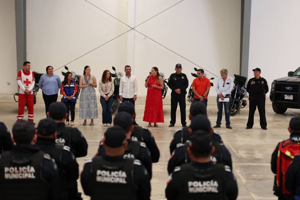 Reconoce y agradece Cecilia Patrón a elementos la policía y servicios públicos por su apoyo al carnaval