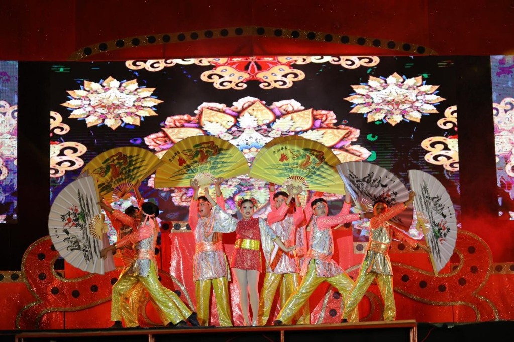 Llena de ritmo y color, la noche internacional del Carnaval Tizimín 2026