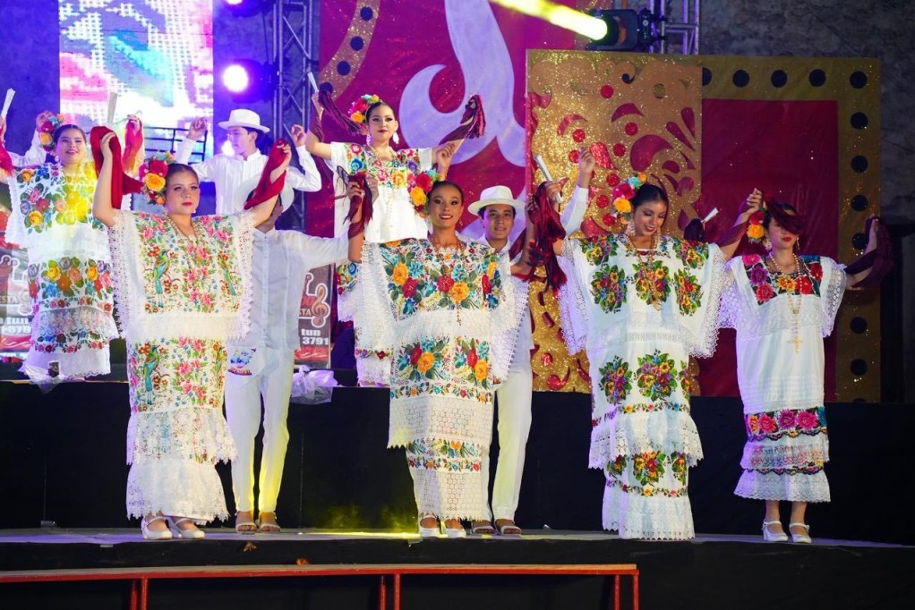 Resaltan las tradiciones en la Noche Regional del Carnaval Tizimín 2026