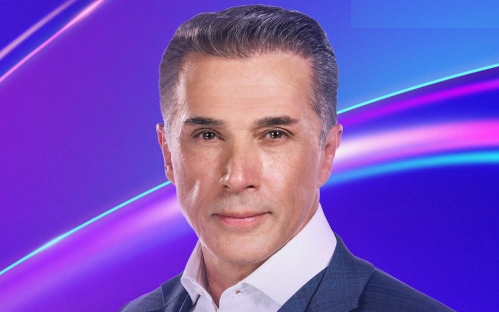 Sergio Mayer es tema de Morena, no de la presidenta