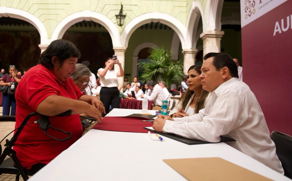 Atiende gobernador de frente a la ciudadanía