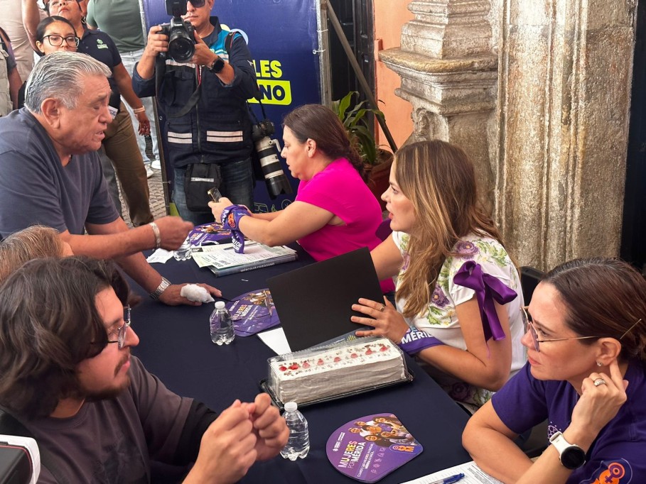 Encabeza Cecilia Patrón Miércoles Ciudadano Violeta