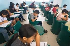 Eliminan examen y garantizan cupo en preparatoria para cada egresado de secundaria