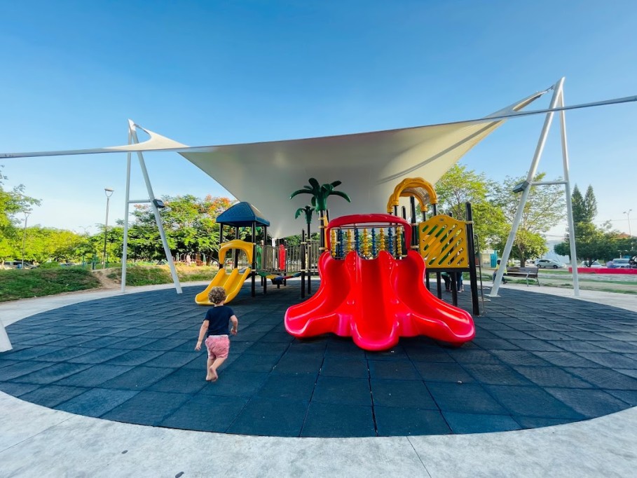 Anuncia Cecilia Patrón la construcción de rampas en todos los parques de Mérida