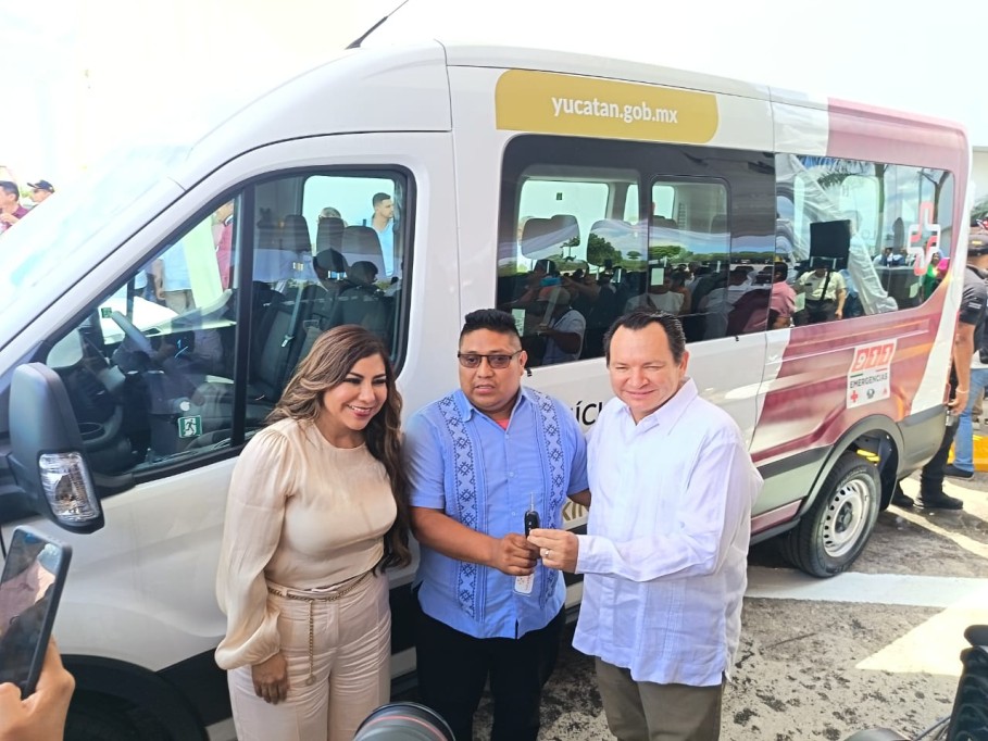 Inició Gobierno del Estado entrega de vehículos para traslados médicos