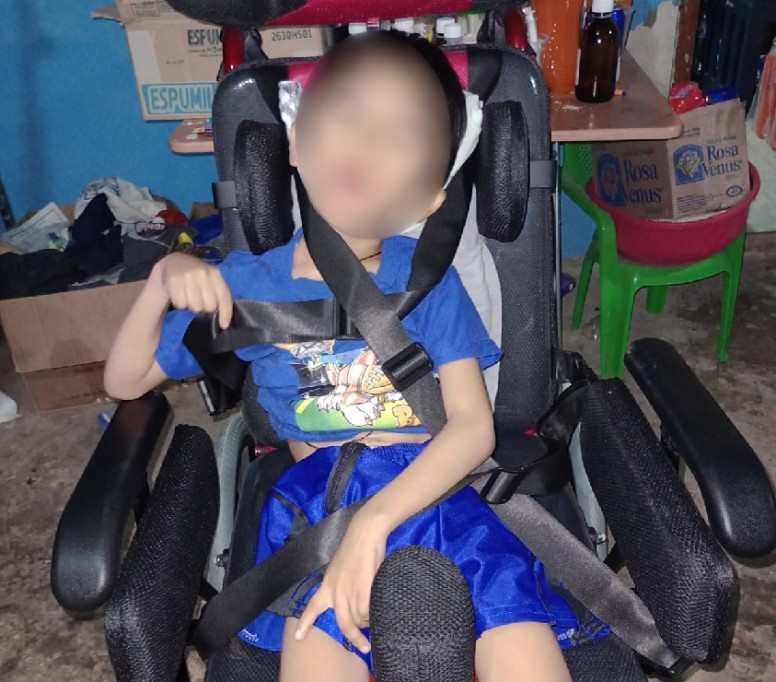 Requiere niño espiteño medicamento, además de cirugía que le fue cancelada