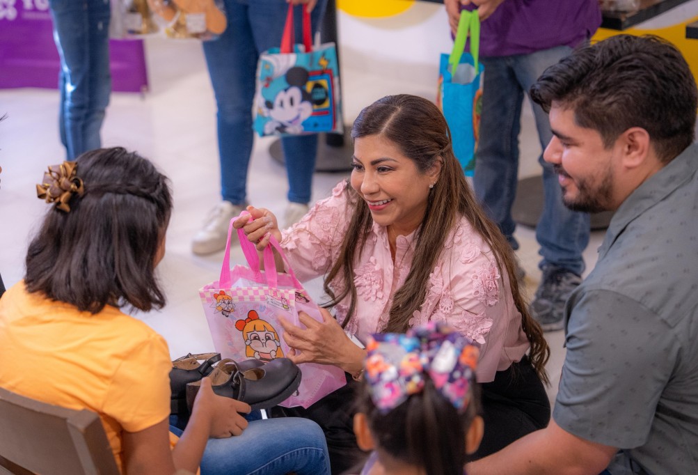 Entrega DIF Yucatán apoyos ortésicos a niñas, niños y adolescentes de Casa Otoch
