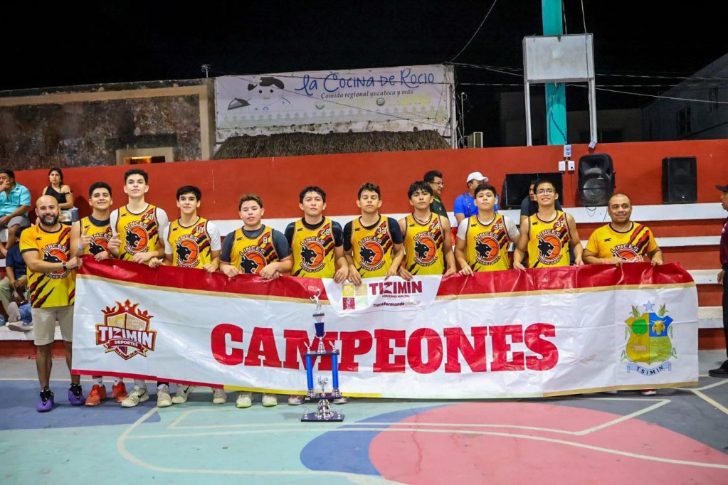 Se corona campeón del basquetbol municipal varonil de Segunda Fuerza Club Linces de Tizimín