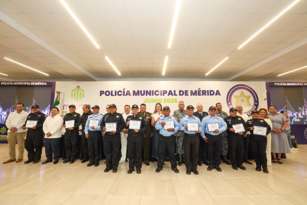 Reconoce Cecilia Patrón la labor de la Policía Municipal, en su 23 aniversario