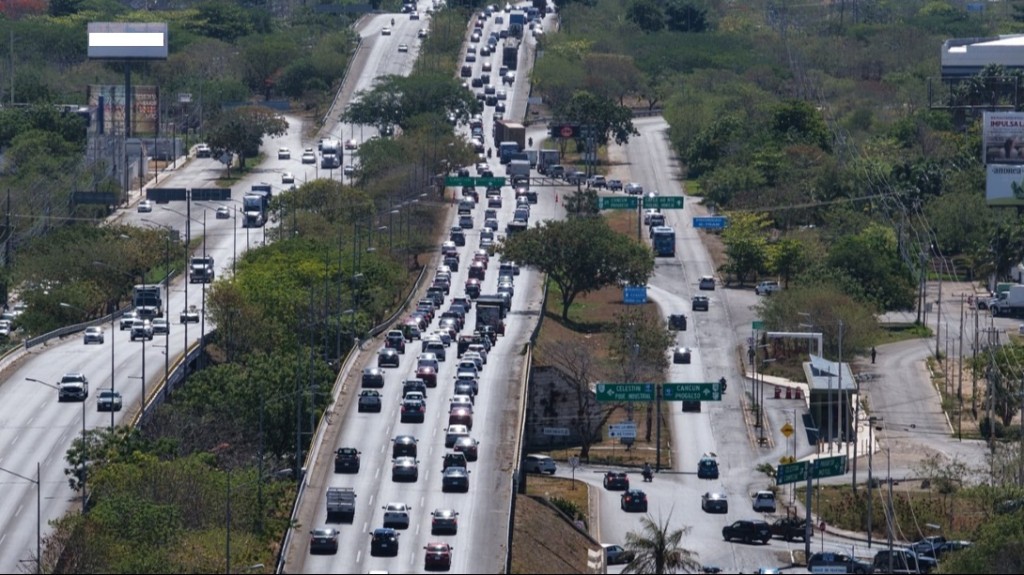 Son más de 800 mil vehículos los que circulan por zona metropolitana de Mérida