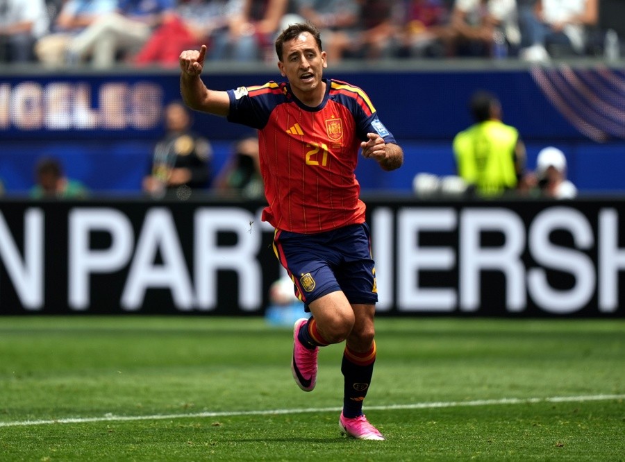 Tras aplastar a Austria 3-0, España se dirige, invicta, a cuartos de final