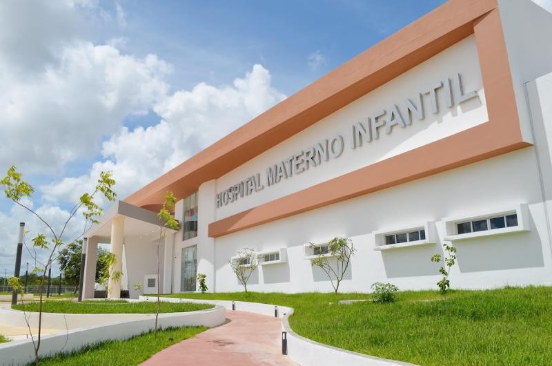 Afirma Huacho Díaz que no se van a dejar de ofrecer los servicios de salud a madres e infantes