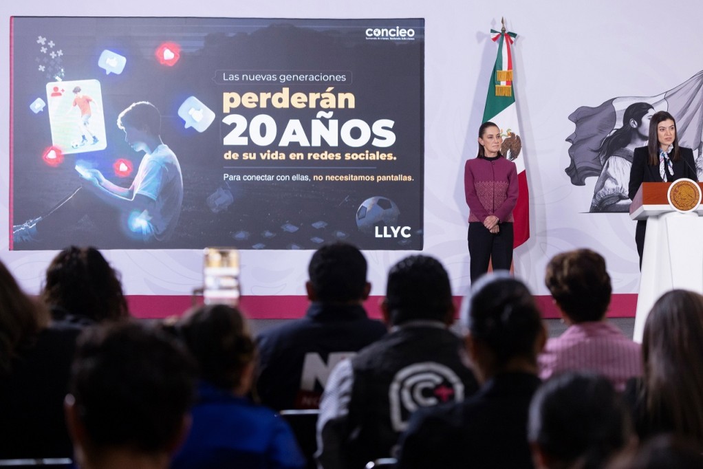 Llama Claudia Sheinbaum a informarse y proteger a la niñez y juventud ante el uso excesivo de plataformas digitales y redes sociales