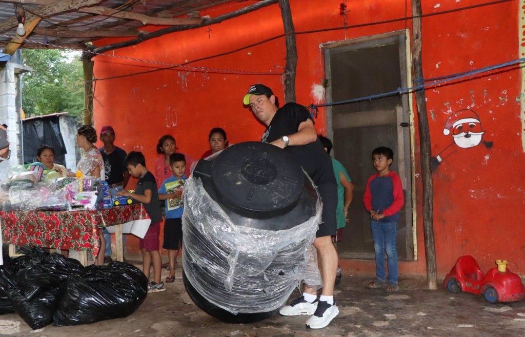 Brindan apoyo integral a familia de Samaria tras incendio