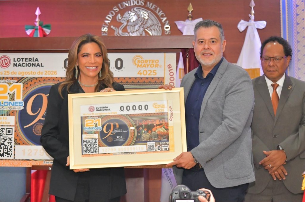 Reconocen 90 años de compromiso social del Tribunal Federal de Justicia Administrativa, con billete conmemorativo de Lotería