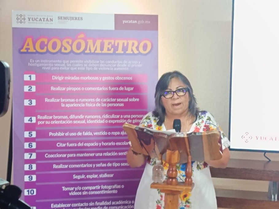 Presentan herramientas para luchar contra la violencia hacia las mujeres, desde el servicio público