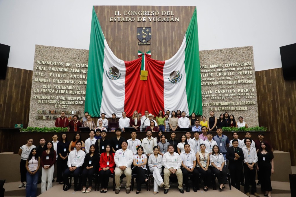 Instalan Segunda Legislatura del Parlamento Juvenil Yucatán 2026