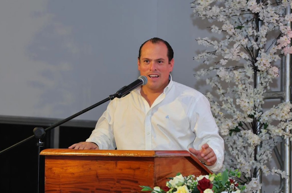 Invita Adrián Quiroz a su Segundo Informe de Gobierno, este sábado