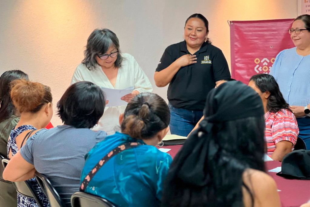Entregan apoyos de Vivienda Segura a 20 mujeres víctimas de violencia