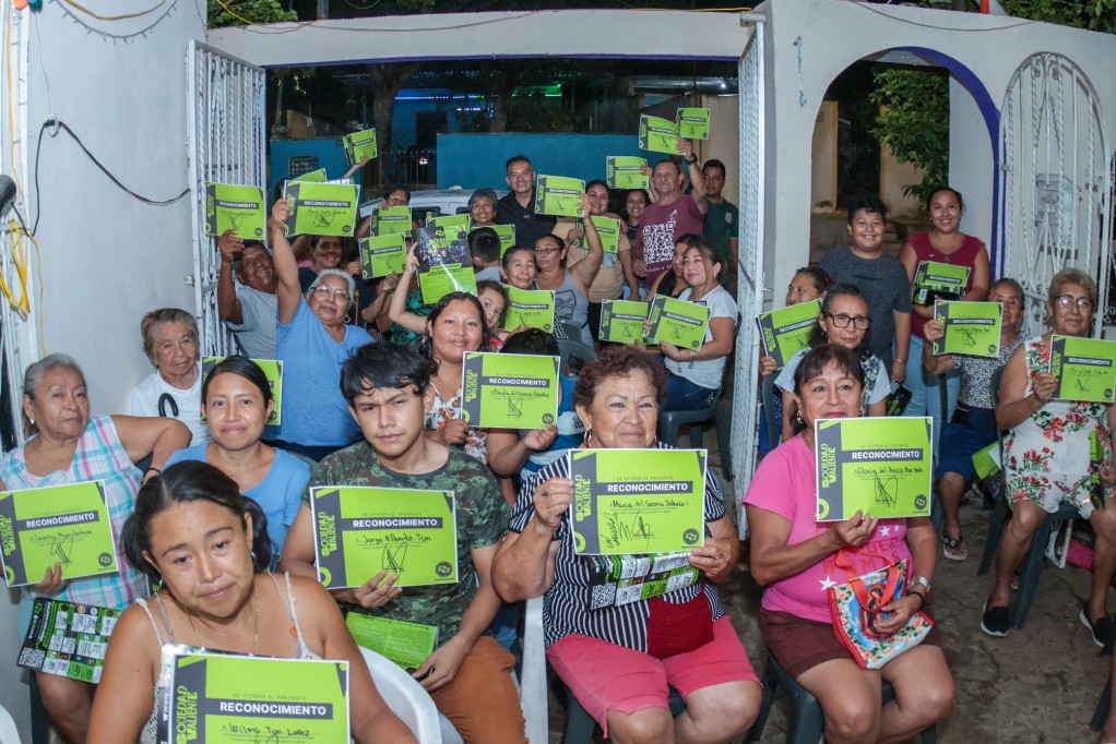 Suma Sociedad Valiente más de 300 reuniones vecinales en Mérida