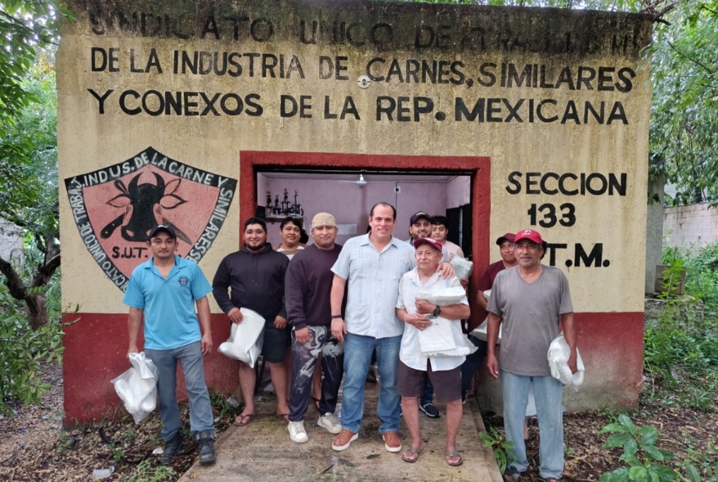 Fortalecen el apoyo a matarifes Tizimileños, con la entrega de equipo de trabajo