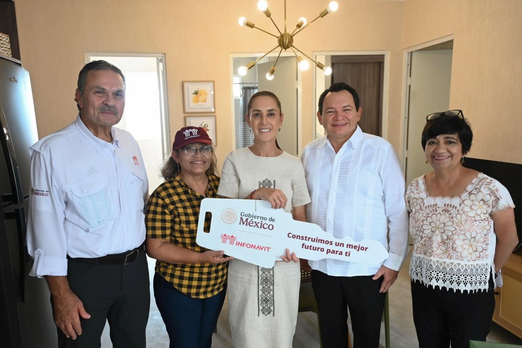 Entrega Claudia Sheinbaum 432 viviendas para el bienestar y liquidación de créditos impagables, en Umán