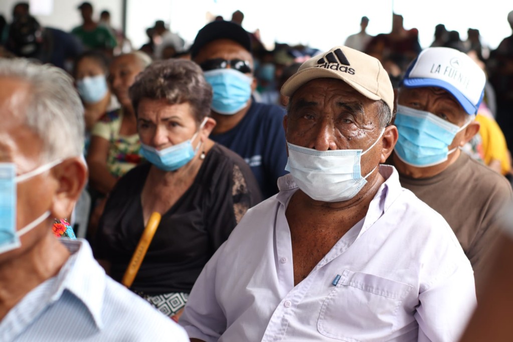 Rumbo a recuperar la vista, en Tizimín, más de 300 personas