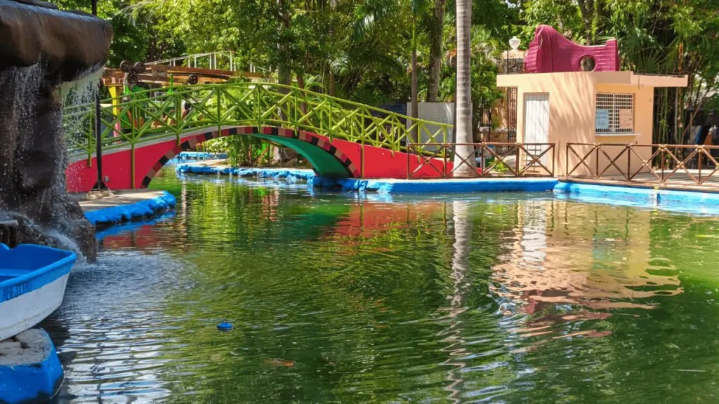 Trabaja Ayuntamiento de Mérida con el Cinvestav en saneamiento del lago de El Centenario