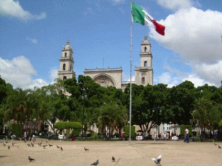 Tranquilidad reina en Mérida en día de asueto