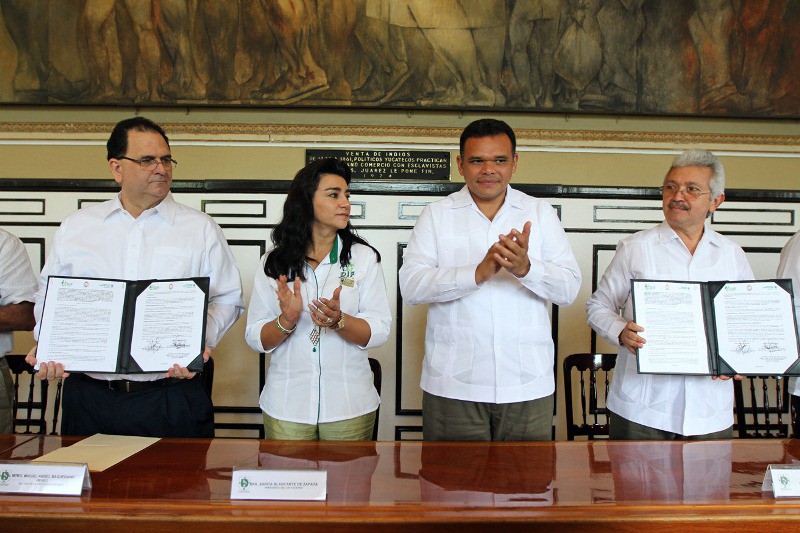 Estrechan colaboración entre el sector educativo y el Gobierno del Estado