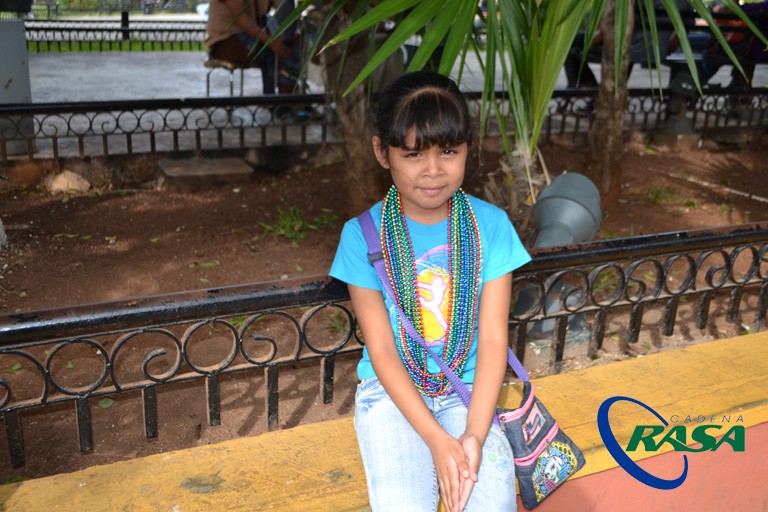 Su sueño de ser la reina del carnaval de su escuela la impulsa para seguir adelante.