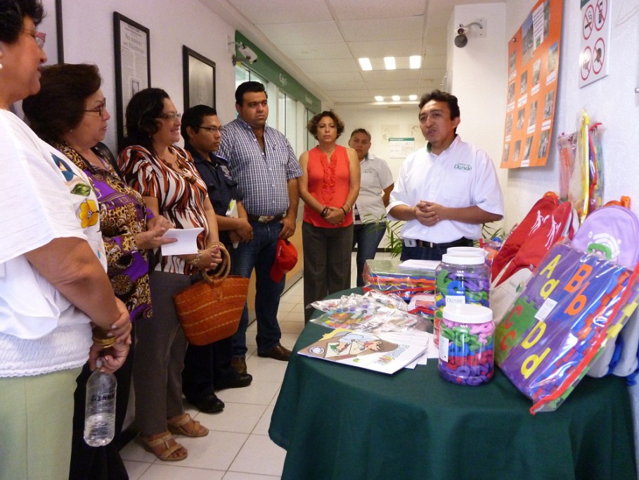 TIZIMÍN: DIF Municipal agradecido con Fundación Dondé por donaciones.