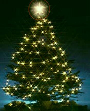 El árbol de navidad, una tradición vigente a la fecha.