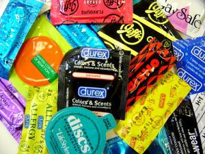 De 123 relaciones sexuales, el mexicano solo en cuatro ocasiones pone el condón.