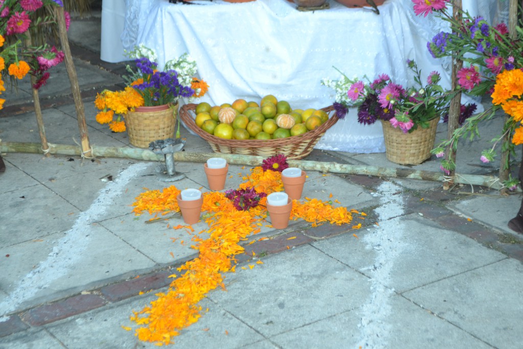 Maneras diversas de vivir los días de muertos en Yucatán