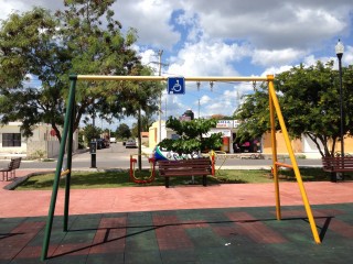 Parque de Lindavista II sin juegos y en estado deplorable 