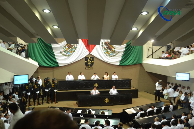 Llama Zapata Bello a conjuntar los esfuerzos y sacar adelante al campo yucateco y la industria ganadera.