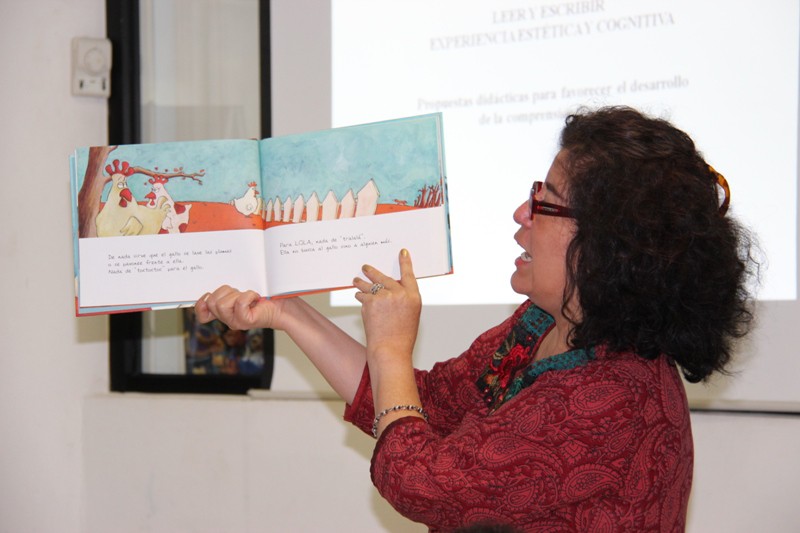Presentan nuevo  libro de la Biblioteca Básica de Yucatán.