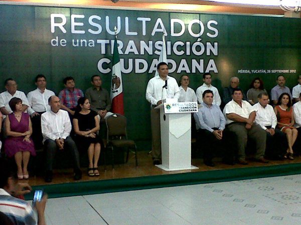 Concluyen trabajos del equipo de transición.