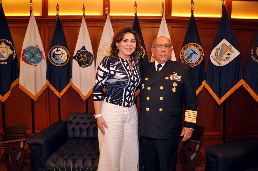 Gobernadora reconoce el trabajo de la marina en Yucatán