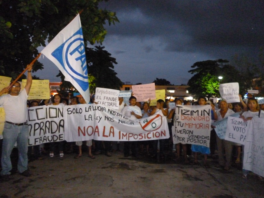 Tizimín: Marcha de panistas inconformes