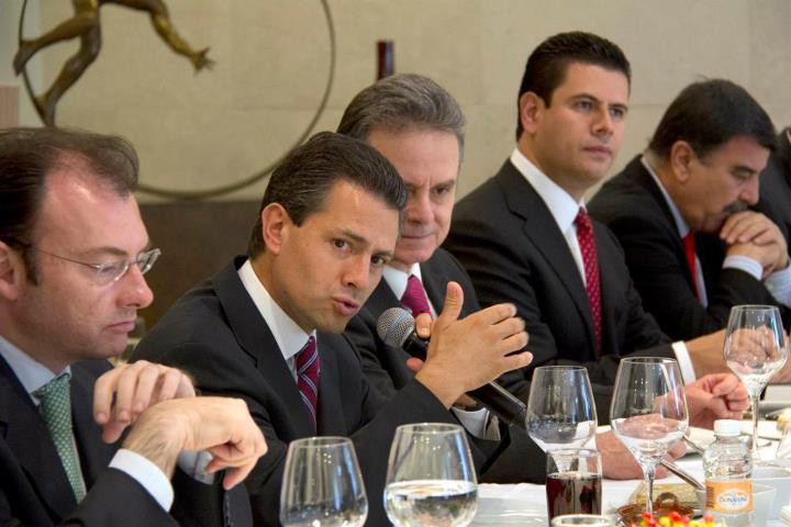 EPN se reúne con senadores y diputados electos del PRI